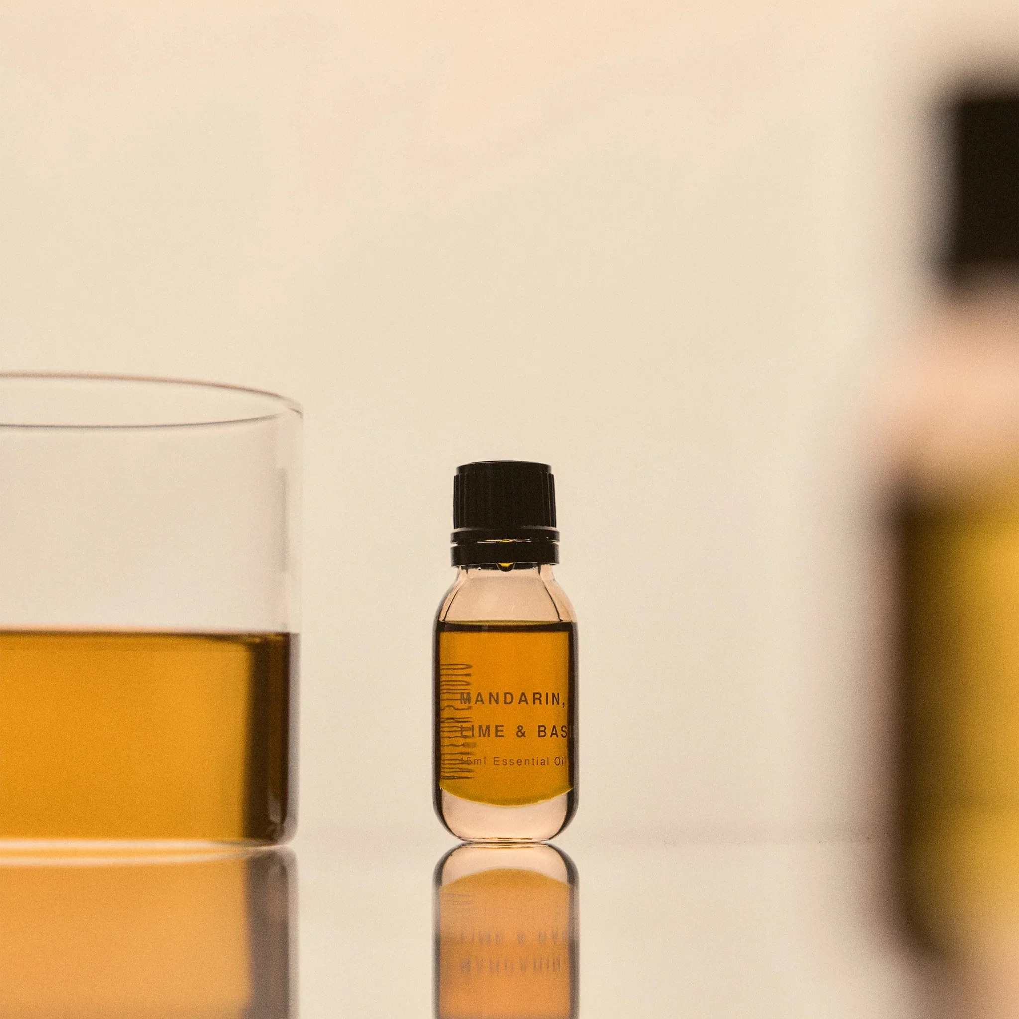 ADDITION STUDIO Mandarin, Lime & Basil Essential Oil, 15mL - Image 3