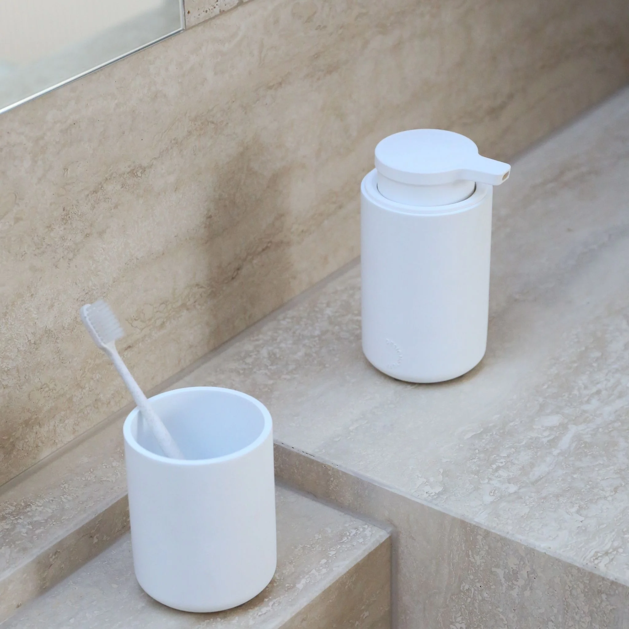 DESIGNSTUFF ARC Soap Dispenser, White - Image 5