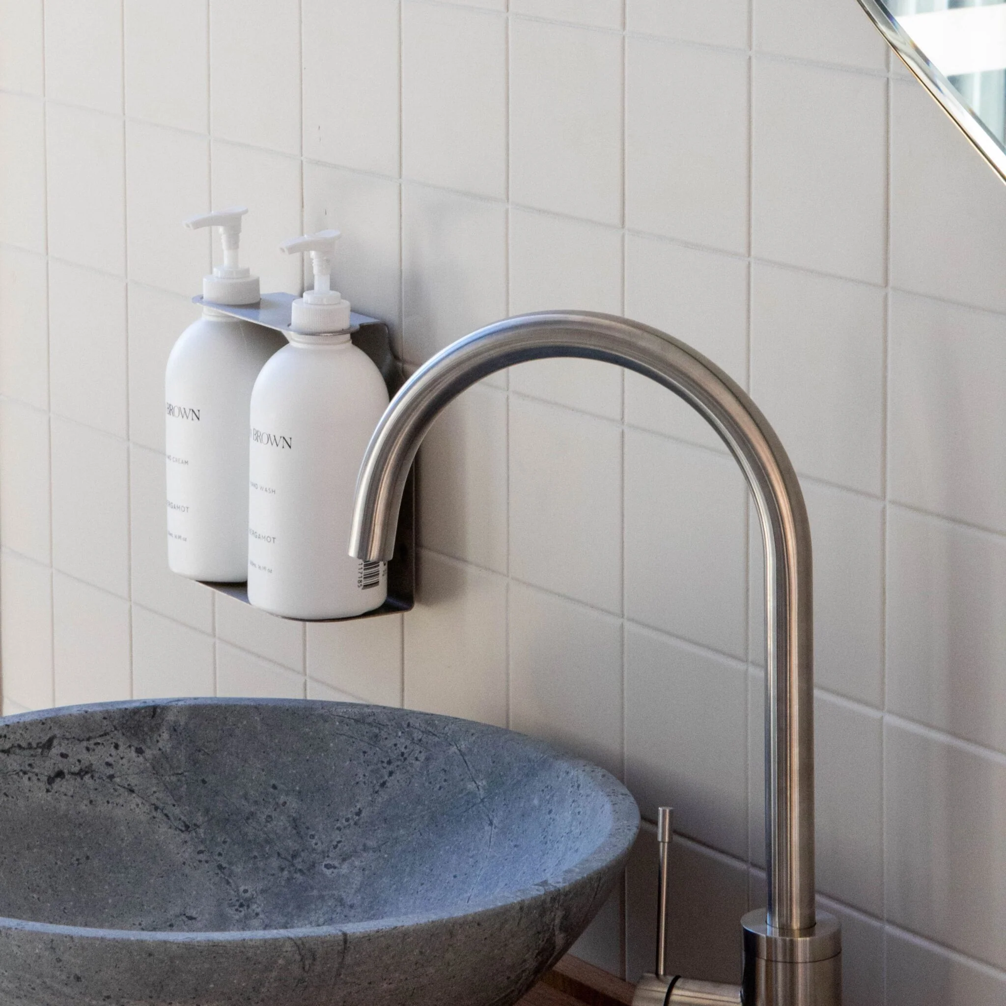 DESIGNSTUFF Dual Soap Dispenser Holder, Brushed Steel - Image 3