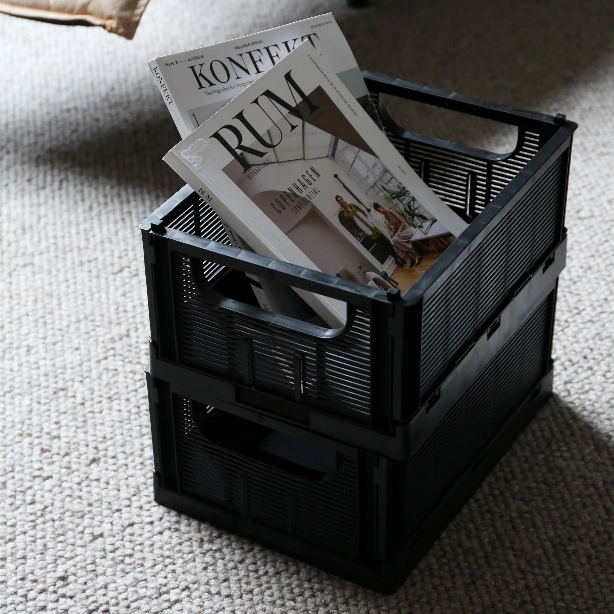 DESIGNSTUFF Linear Collapsible Crate, M, 33x25cm, Black (Set of 2)
