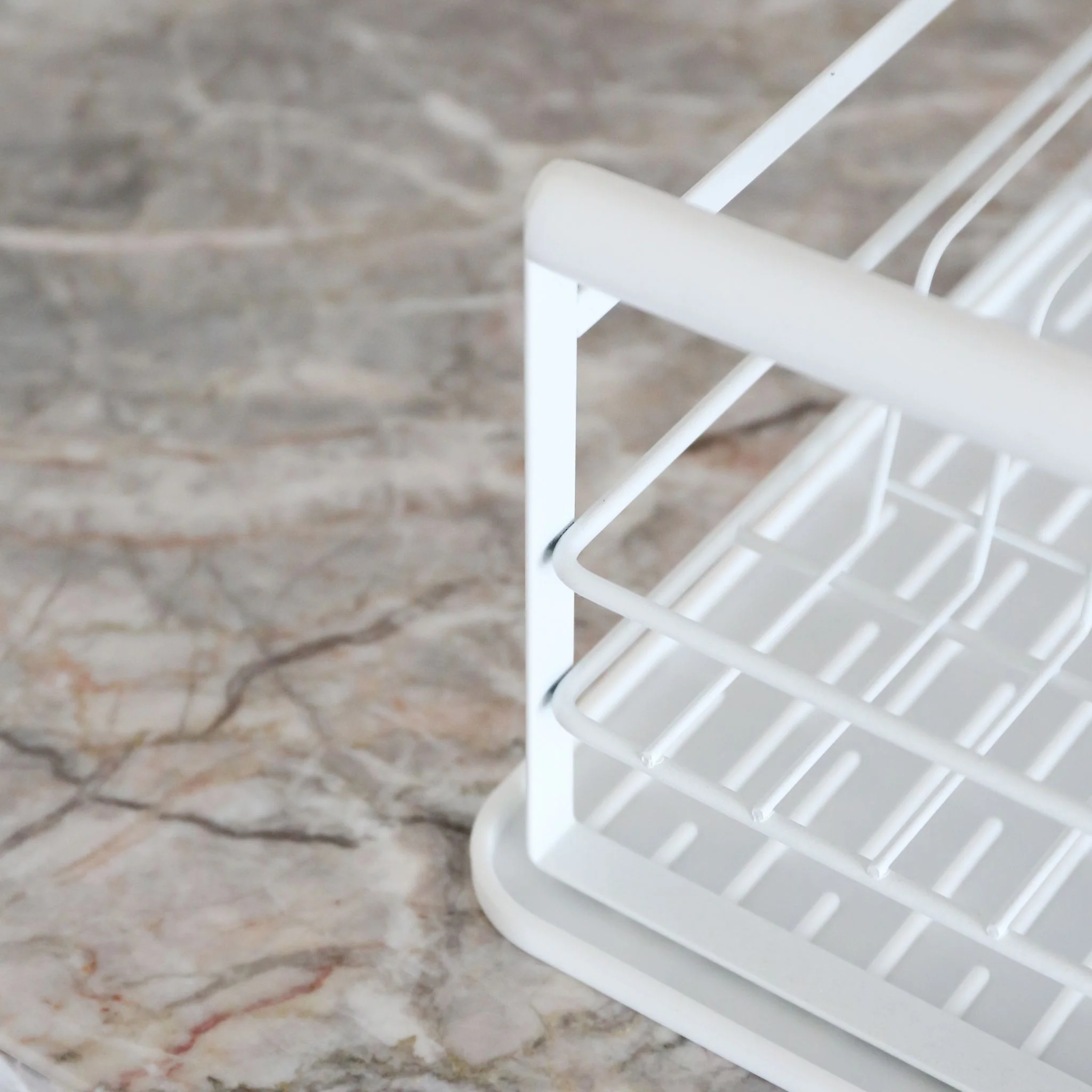DESIGNSTUFF The Frame Dish Rack with Removable Utensil Holders, White - Image 4