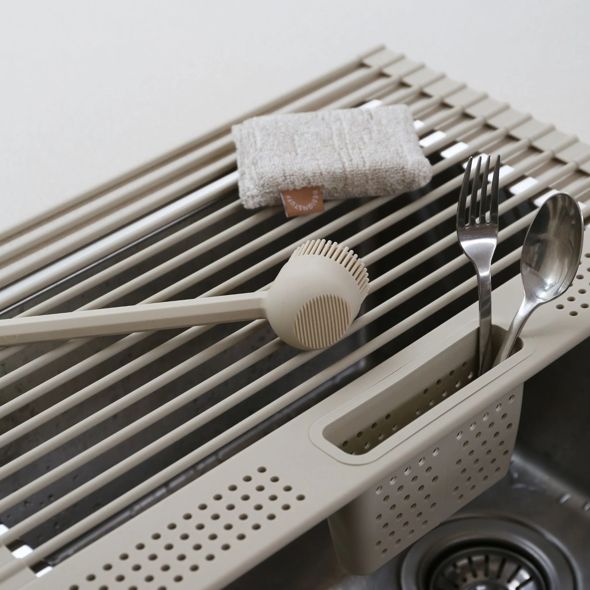 DESIGNSTUFF VANA Dish Brush, Silicone, Sand - Image 5
