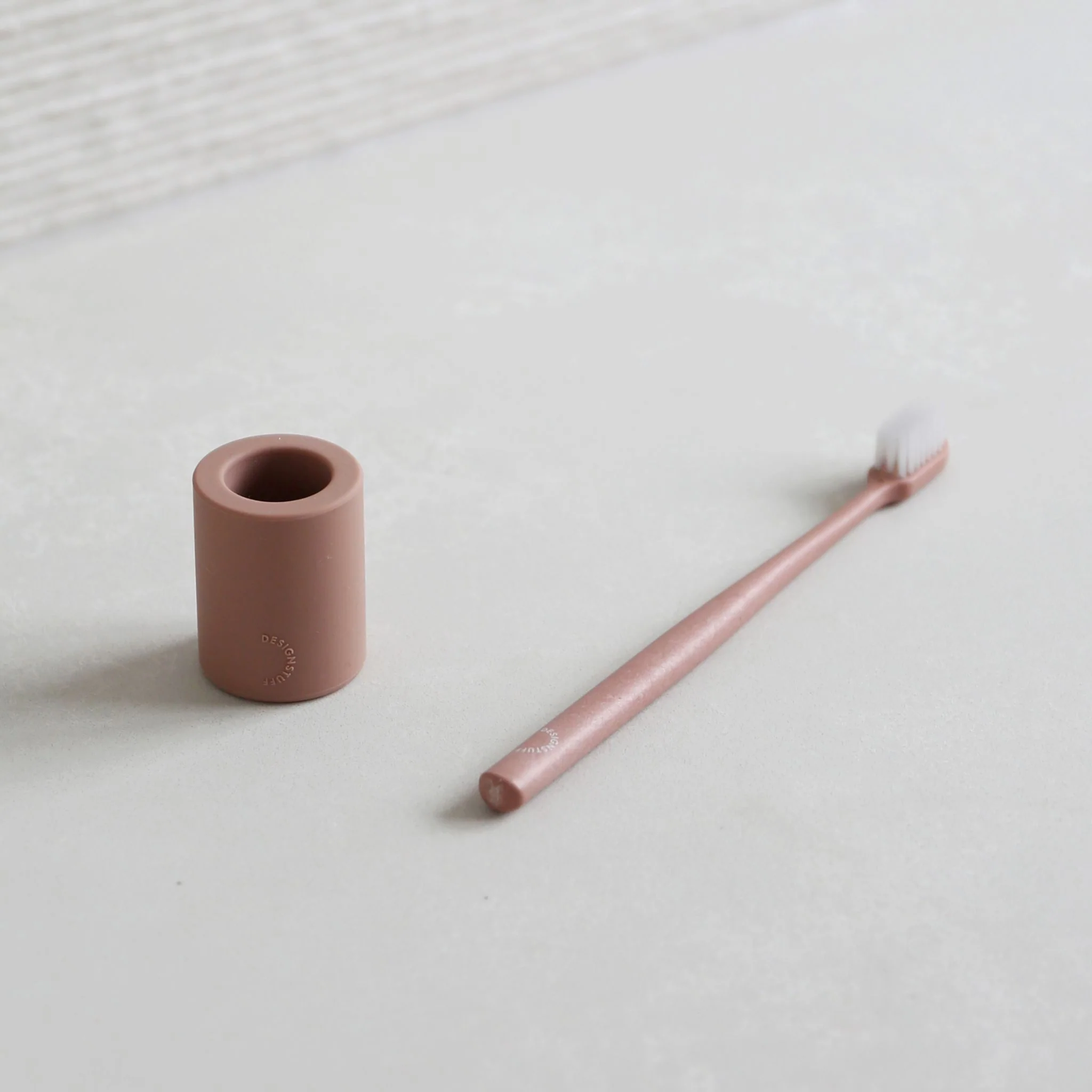 DESIGNSTUFF Wheatstraw Toothbrush, Clay - Image 2