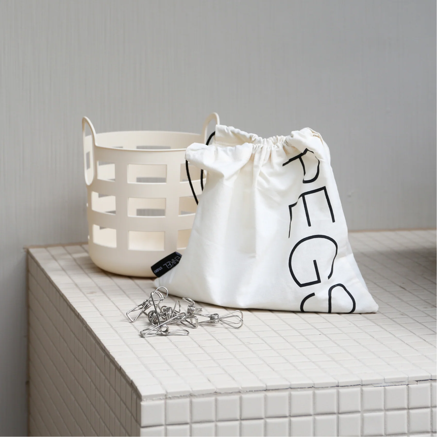 ENKEL STUDIO Small Basket & Hang Pegs Bundle - Image 6