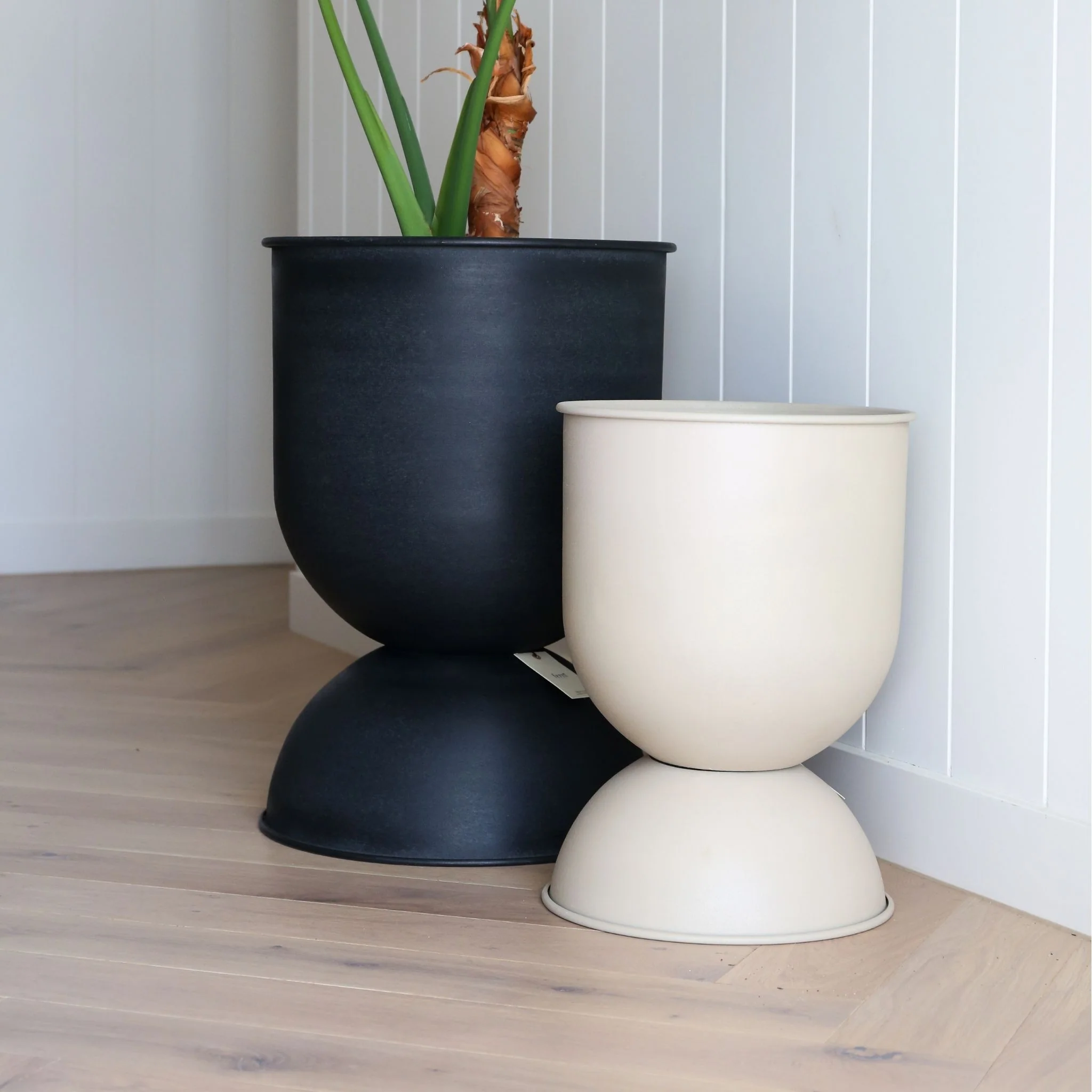 FERM LIVING Hourglass Flower Pot, H59cm Medium, Cashmere - Image 5