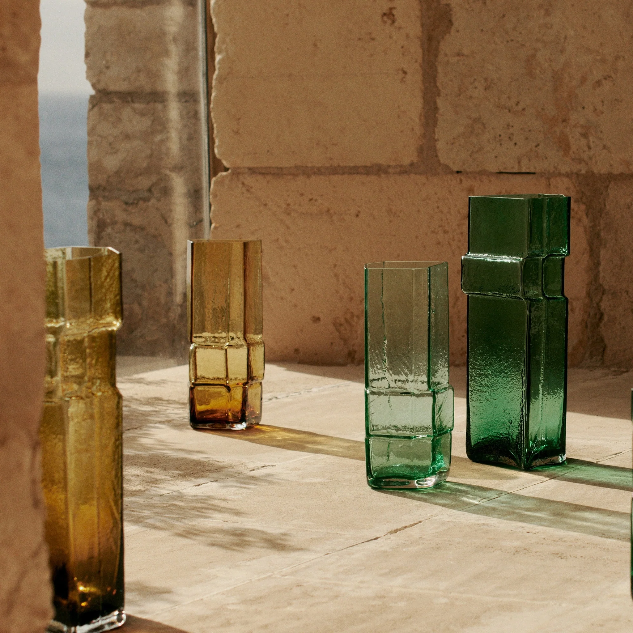 FERM LIVING Muro Vase, H38cm, Recycled Amber - Image 8