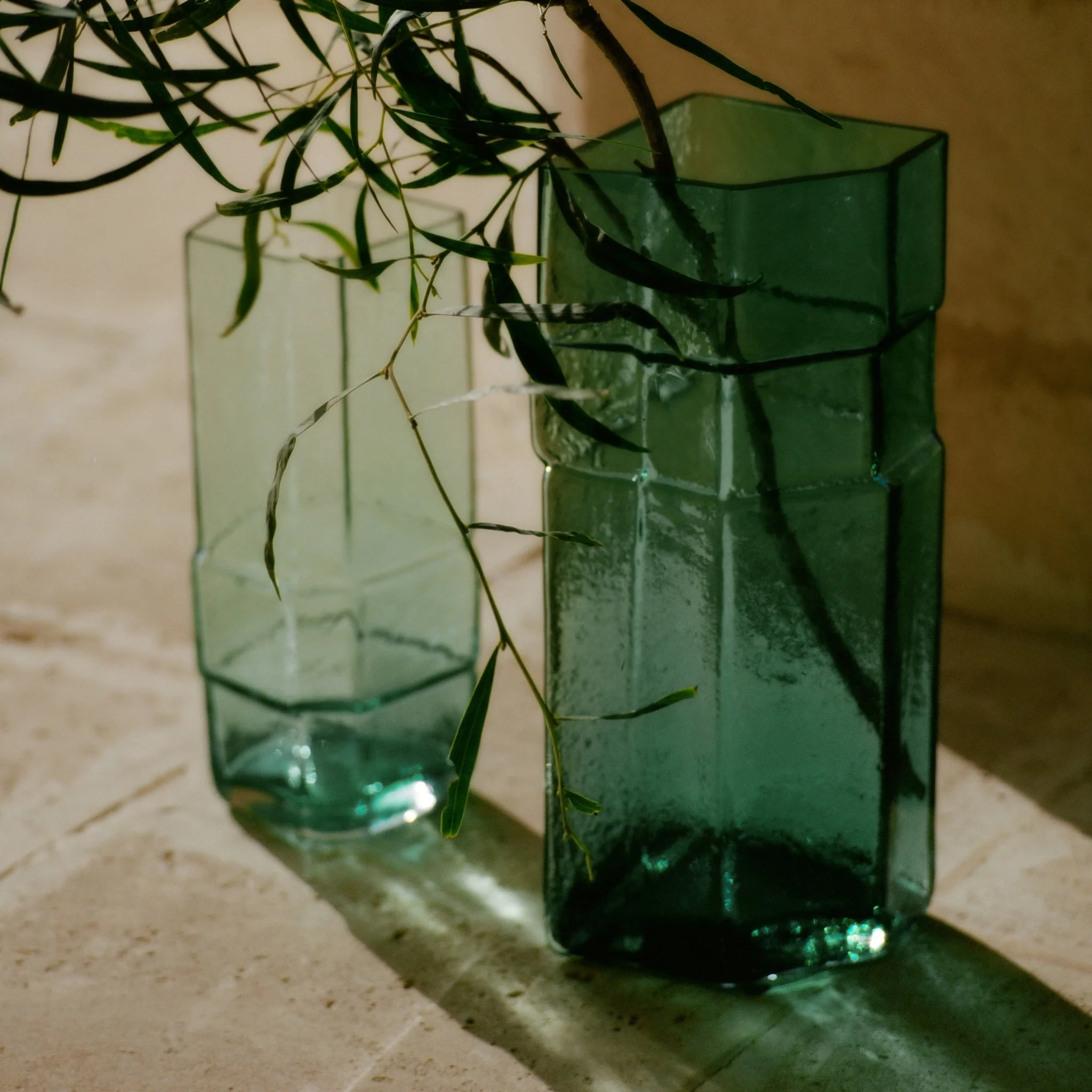 FERM LIVING Muro Vase, H30cm, Recycled Green - Image 4