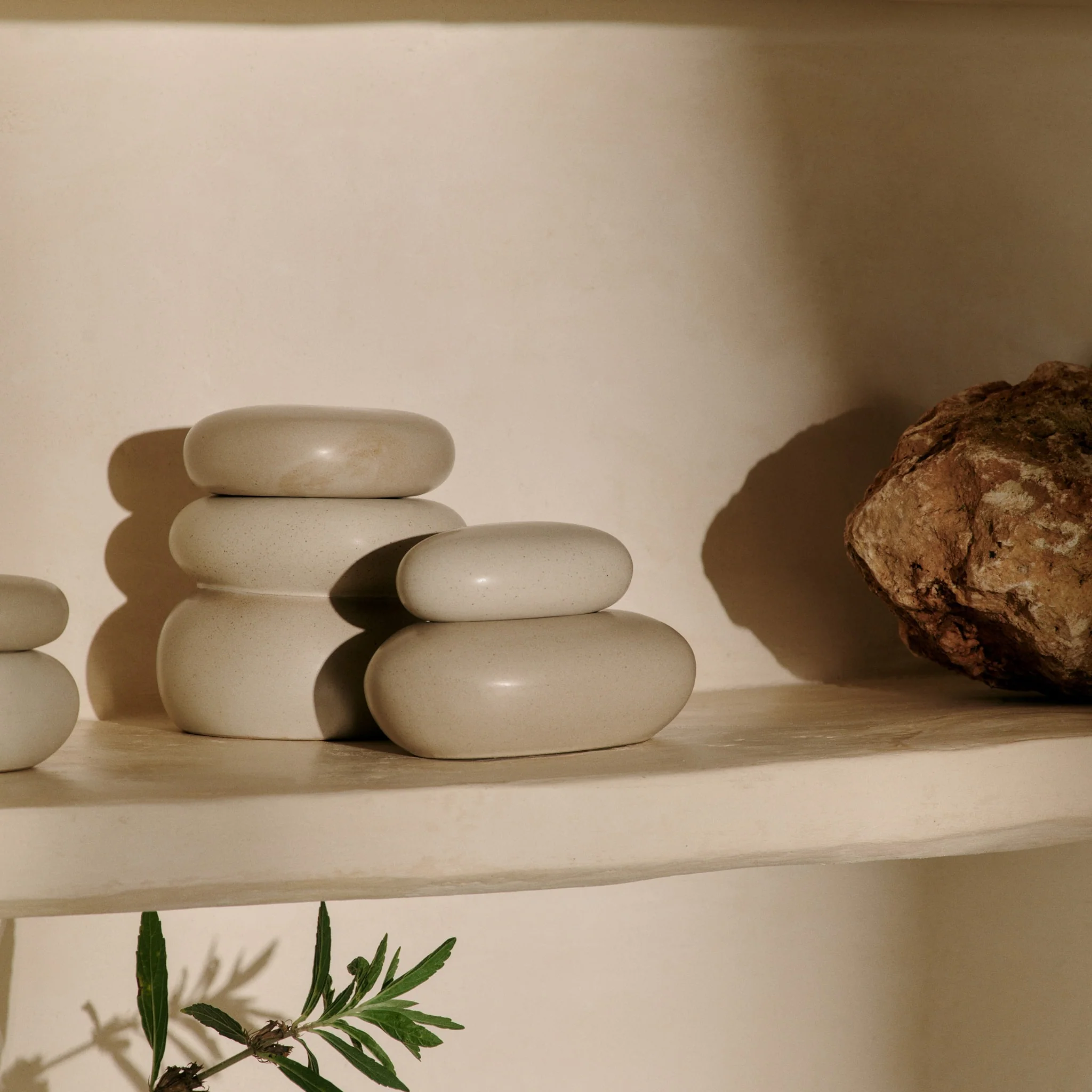 FERM LIVING Pebble Box, Large, H14cm, Sand/Cream - Image 2