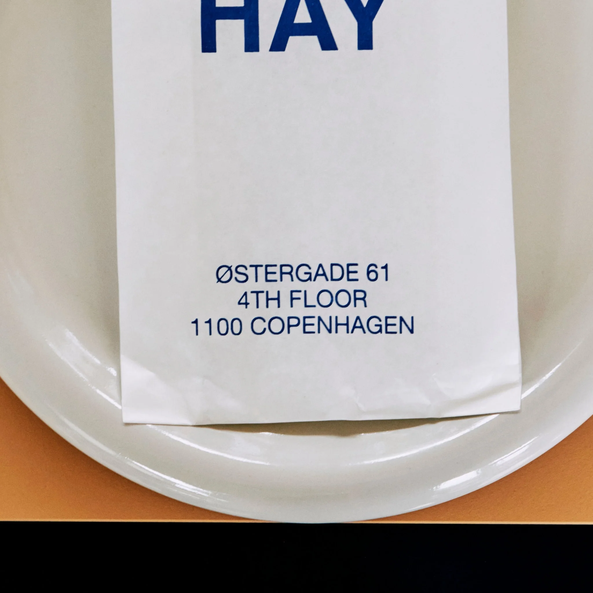 HAY Barro Plate, D24cm, Off-White (Set of 2) - Image 8