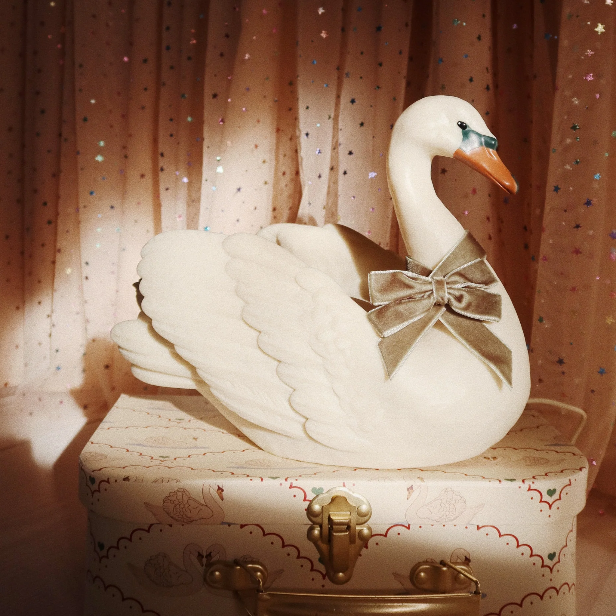 KONGES SLØJD LED Kids Swan Lamp, Beige - Image 5