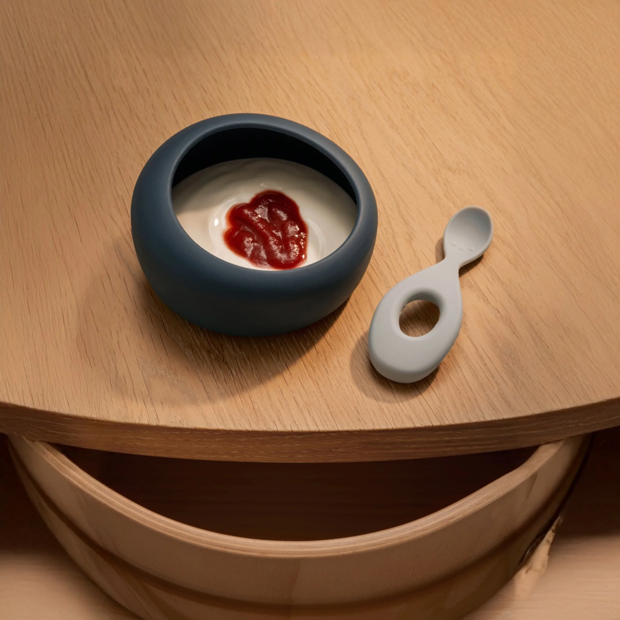 LIEWOOD Sparia Bowl w/Spoon, Whale Blue/Dove Blue - Image 2