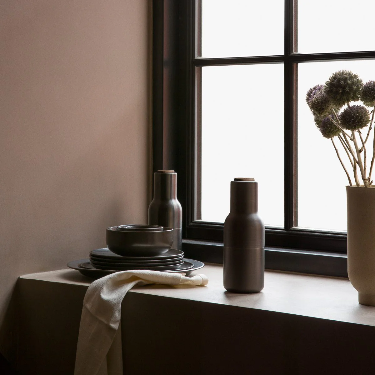AUDO CPH Salt and Pepper Bottle Ceramic Grinders Set, Bronzed Brass w/ Walnut Lid - Image 6
