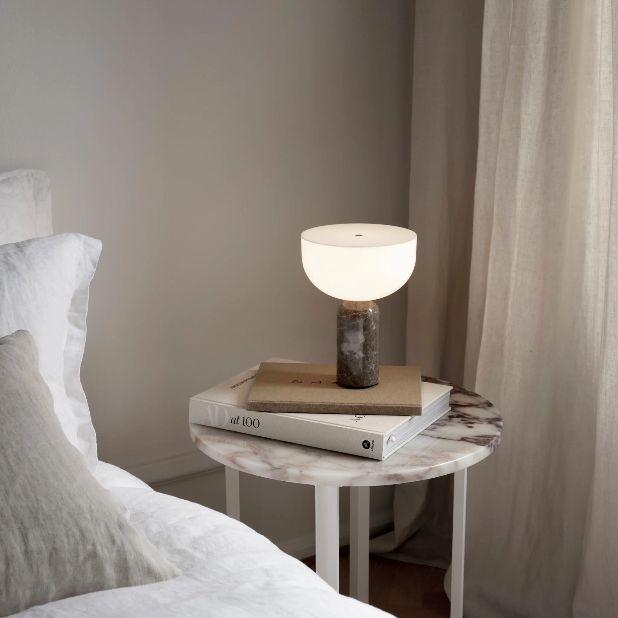 NEW WORKS Kizu Portable Table Lamp, Gris du Marais - Image 7