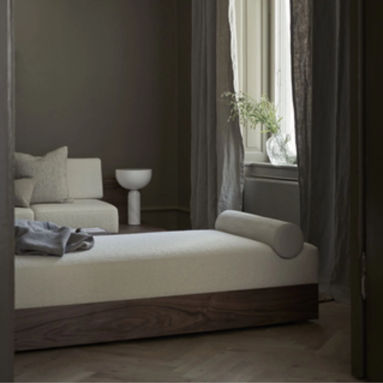 NEW WORKS Kizu Table Lamp, White Marble, Large - Image 7
