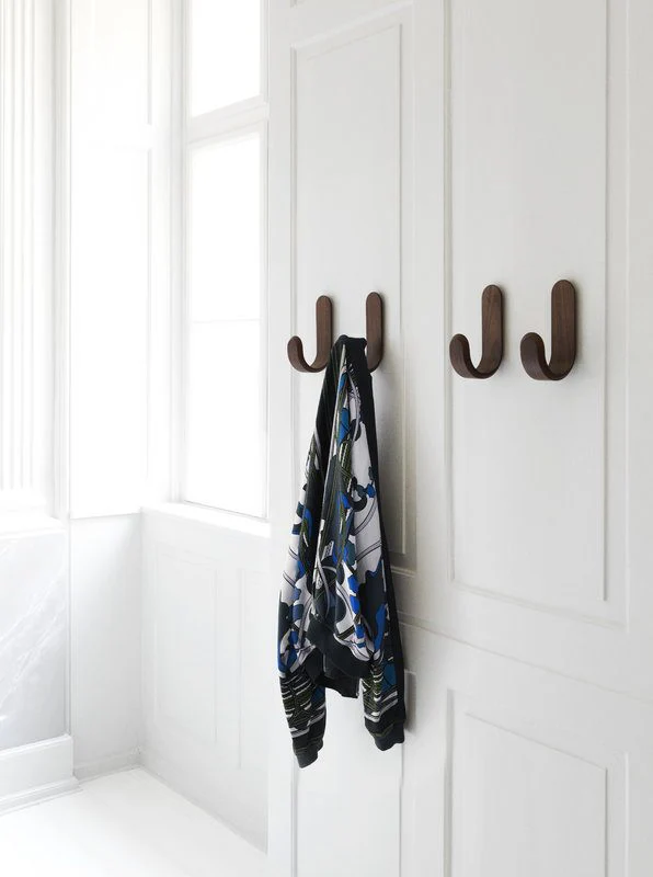 NORMANN COPENHAGEN Curve Hook, Walnut - Image 2