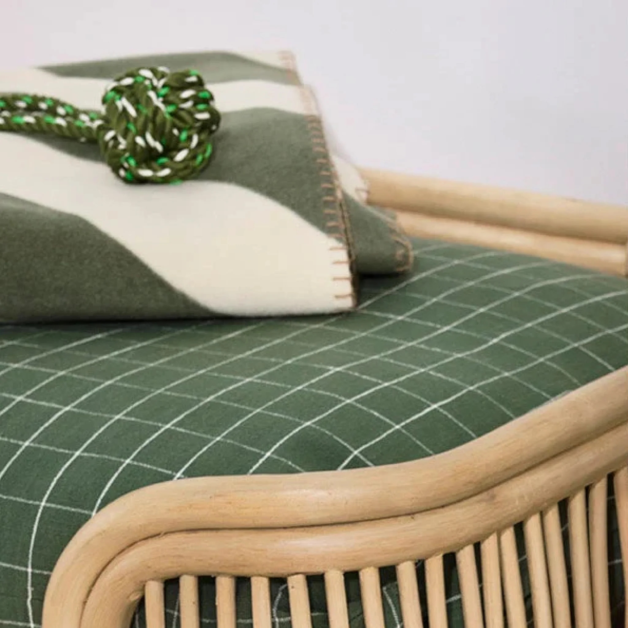 OYOY ZOO Kaya Dog Blanket, Off-White/Olive - 2 Sizes - Image 2
