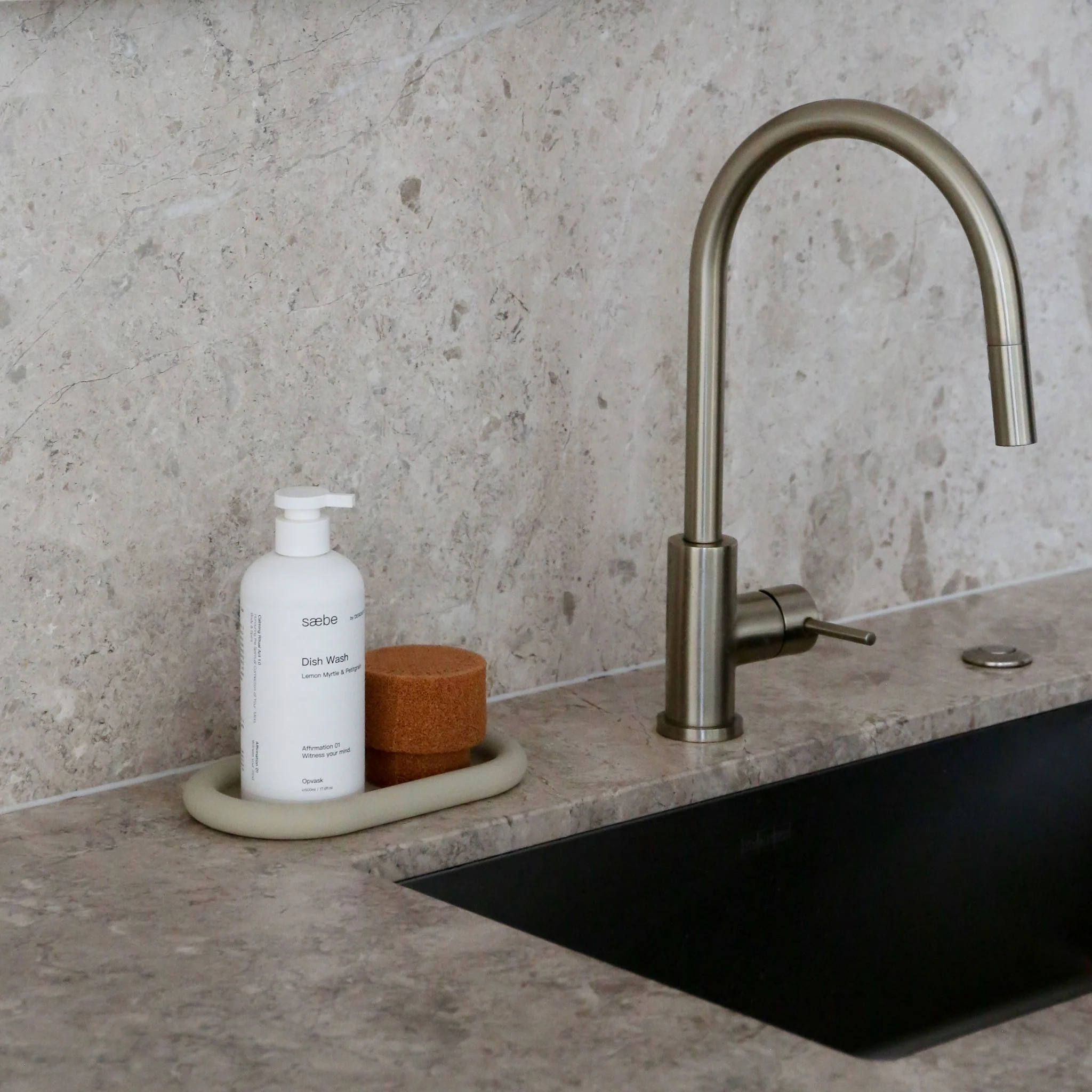 DESIGNSTUFF Saebe Dish Wash, Lemon Myrtle & Petitgrain, 500ml - Image 4