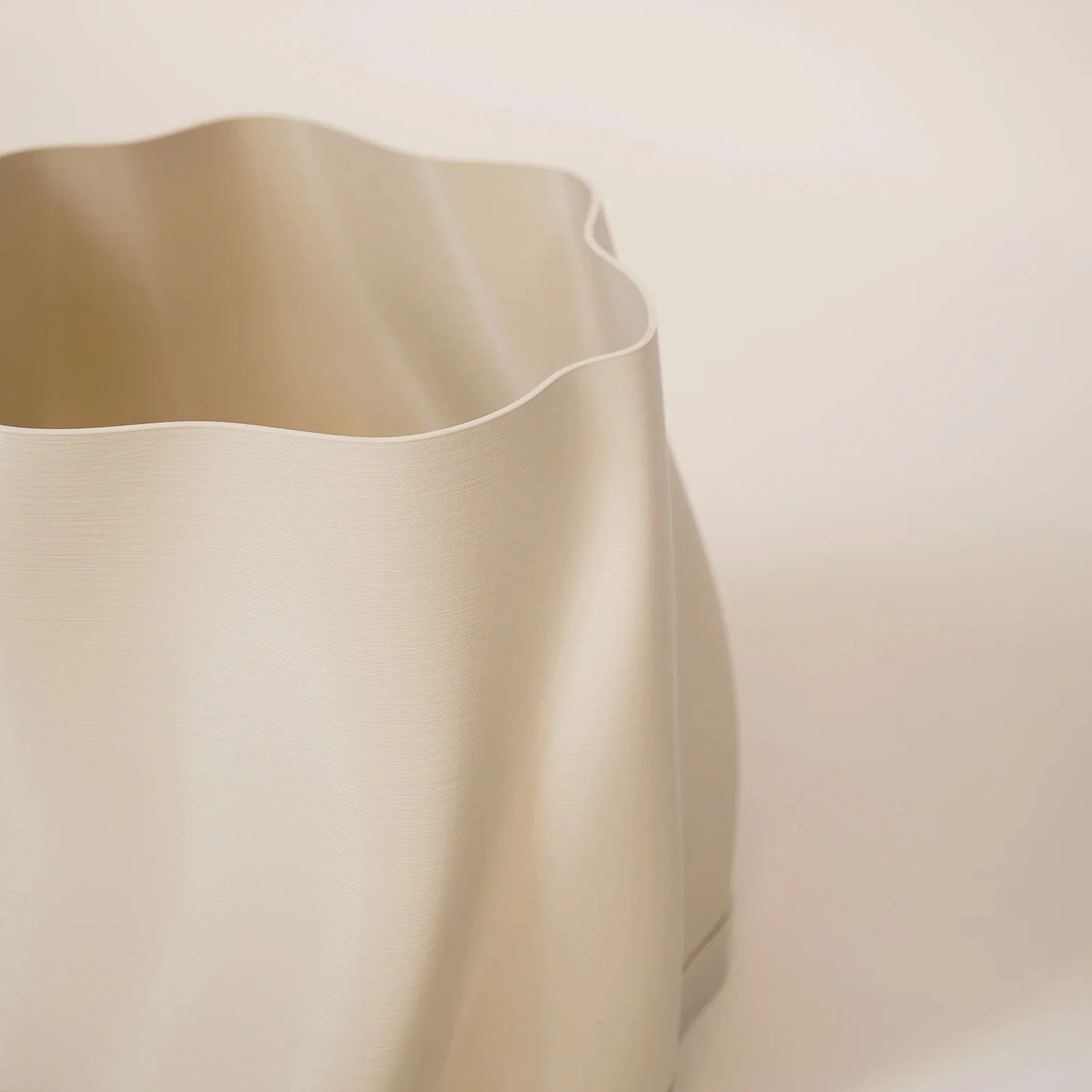 SPECIAL STUDIO Lulu Planter, Medium D18xH19cm, Eggshell Matte - Image 2