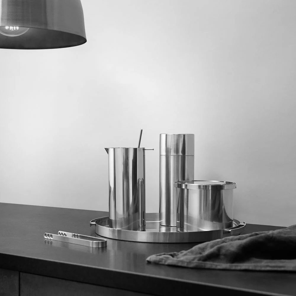 STELTON ARNE JACOBSEN Cylinda  Cocktail Shaker 0.75L - Image 3