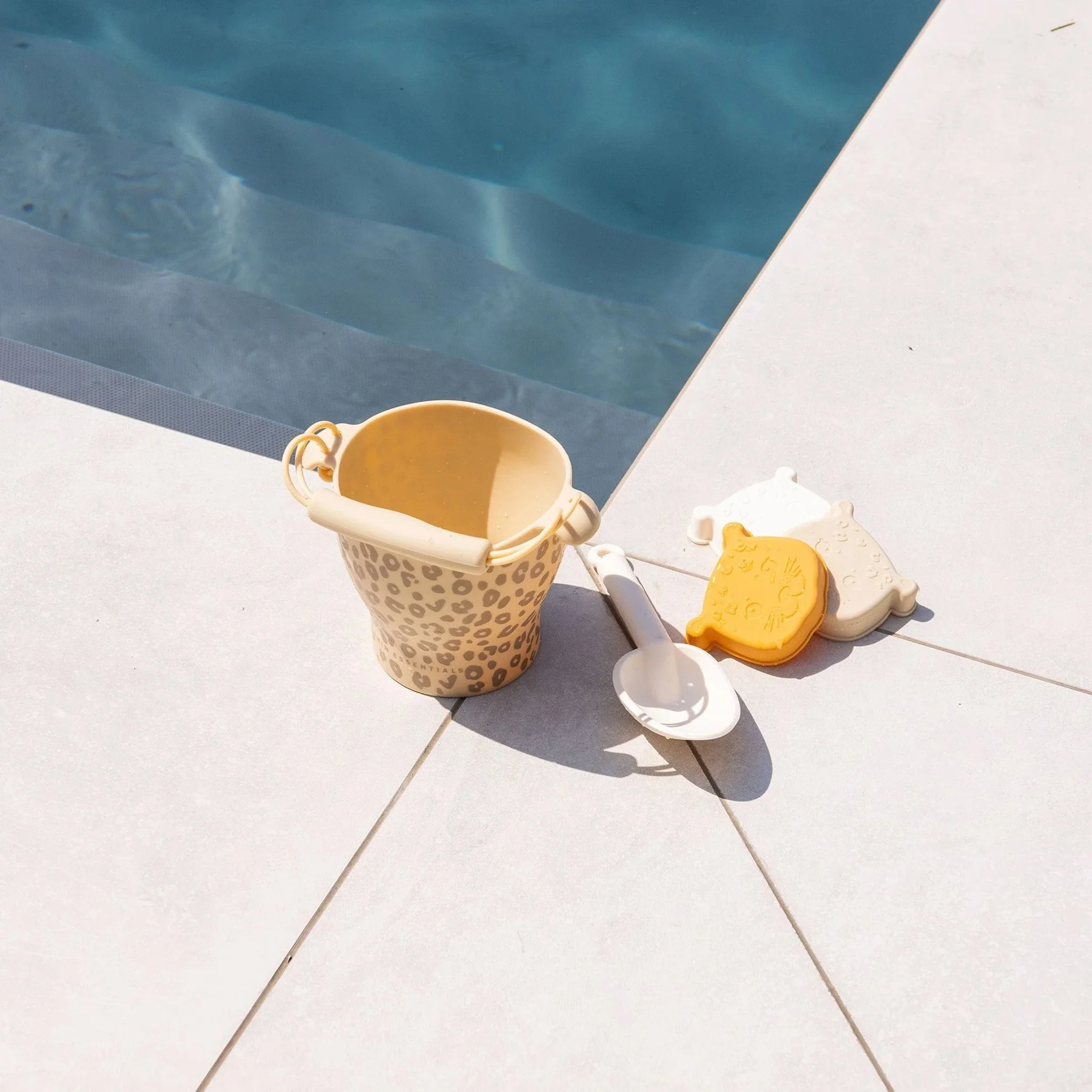 SWIM ESSENTIALS Beach Bucket Set, Roamer - Image 7