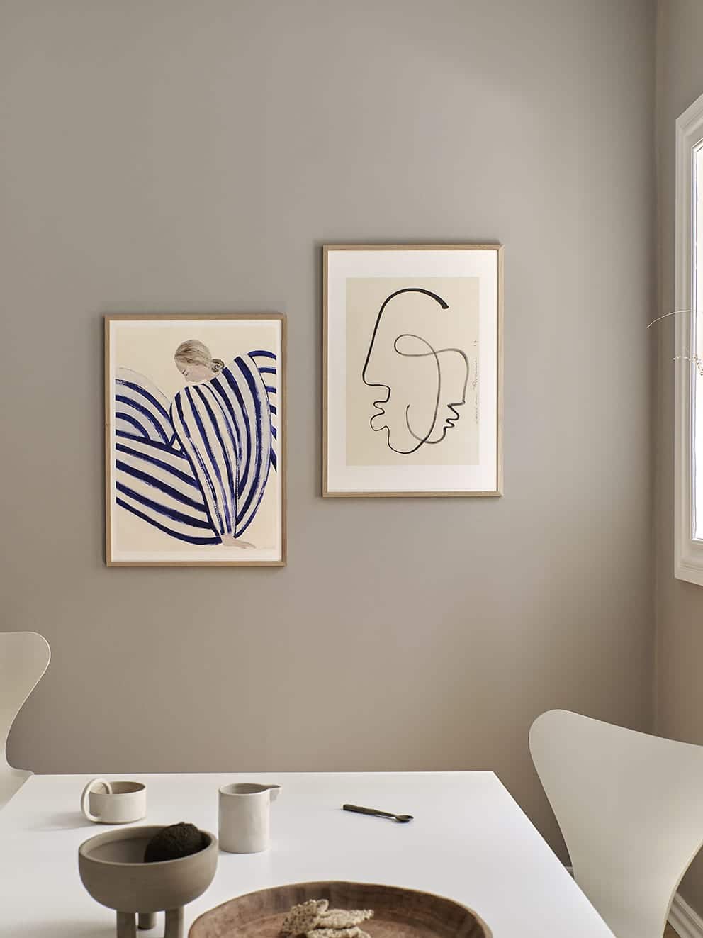 THE POSTER CLUB Sofia Lind, Blue Stripe At Concorde, Poster Art Print, 50x70cm - Image 2