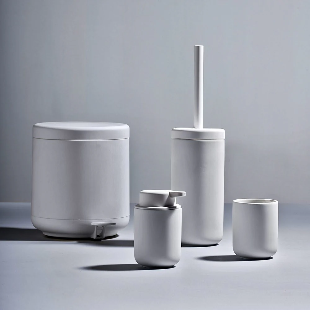 ZONE DENMARK Ume Pedal Bin Soft Touch 4L, Soft Grey - Image 3